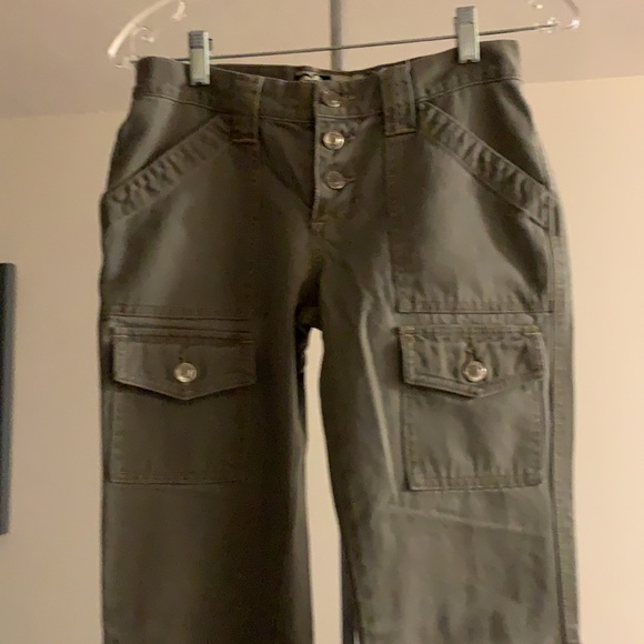 Roxy Khaki wide leg with slit on side pants - Picture 3 of 8